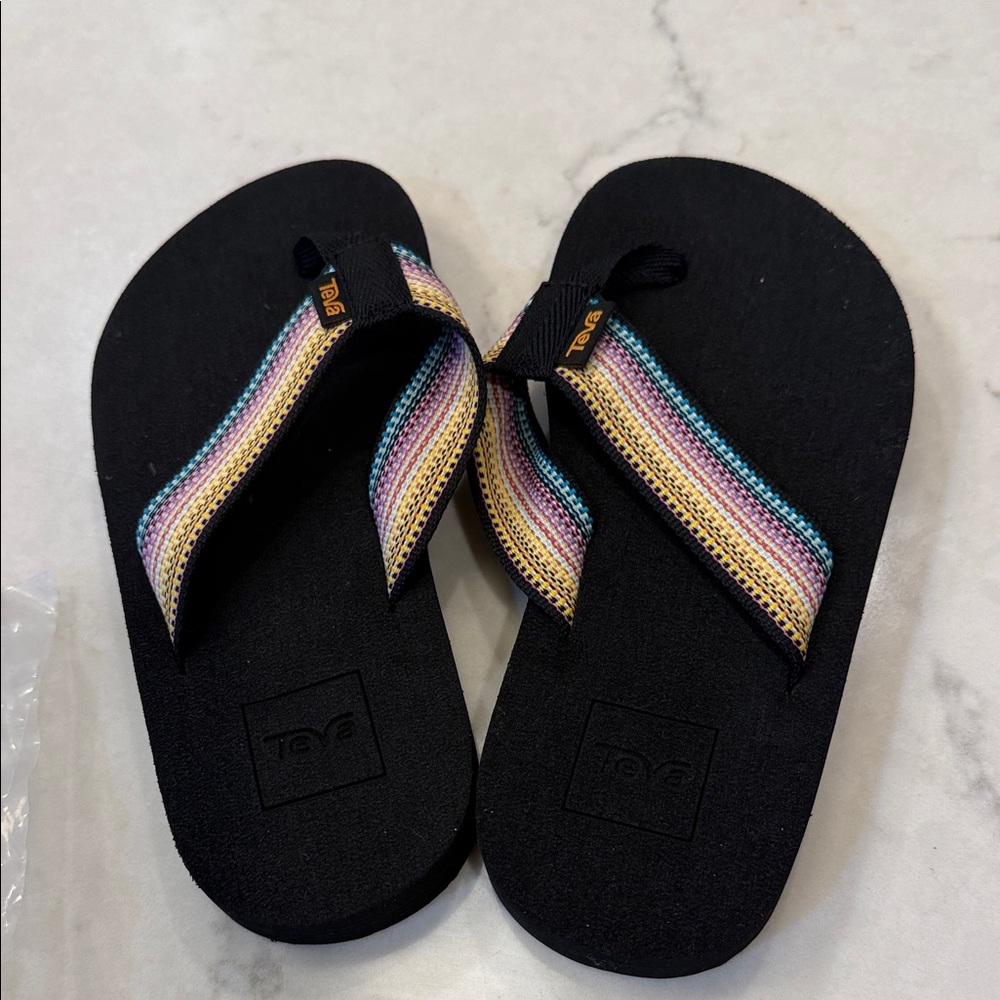Teva NEW Mush II Flip-Flop Size 1 - Picture 2 of 6